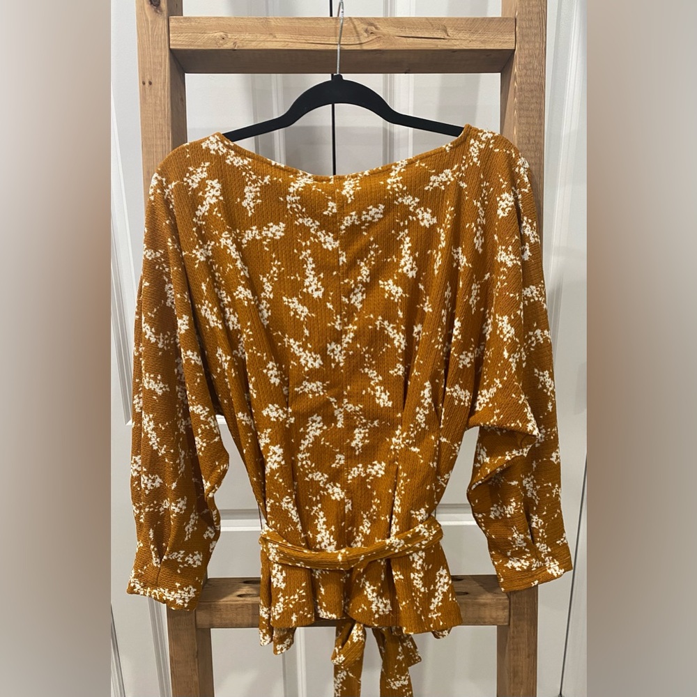 Anthropologie Small Women’s Fall Top - Picture 3 of 4